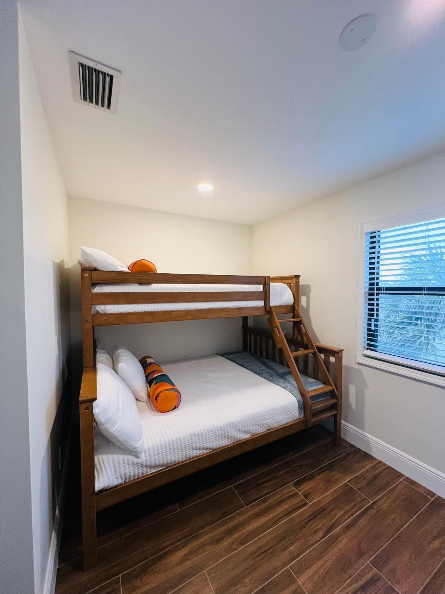 Melbourne Beach Resort Luaran gambar